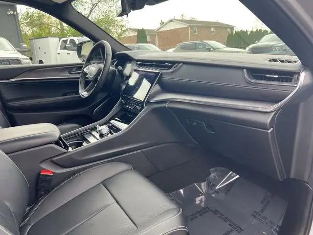 2025 Jeep Grand Cherokee L Overland 4x4