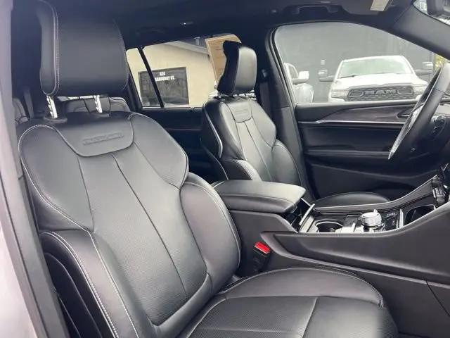 2025 Jeep Grand Cherokee L Overland 4x4
