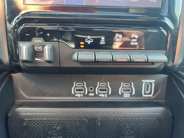 2025 Ram 1500 Limited Crew Cab 4x4 5'7" Box