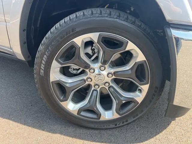 2025 Ram 1500 Limited Crew Cab 4x4 5'7" Box