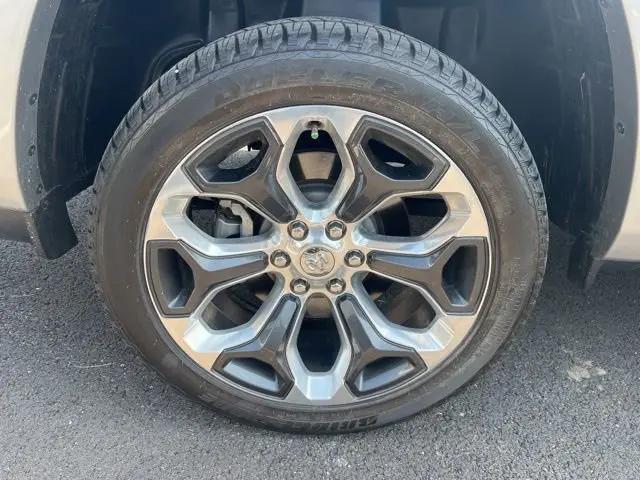 2025 Ram 1500 Limited Crew Cab 4x4 5'7" Box