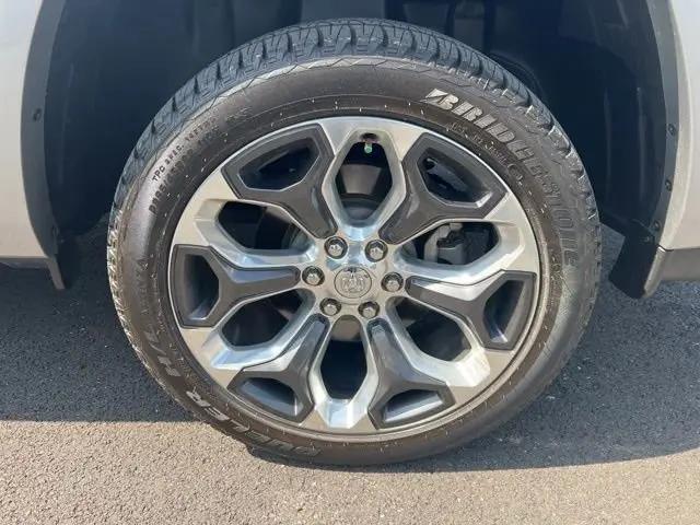 2025 Ram 1500 Limited Crew Cab 4x4 5'7" Box