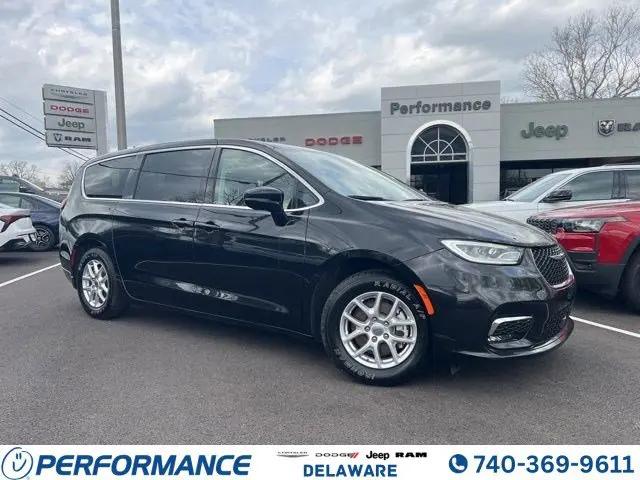 2024 Chrysler Pacifica Touring L for sale in Delaware, OH