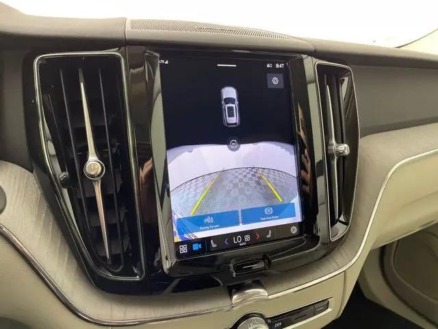 2024 Volvo XC60 Recharge T8 Plus Dark Theme