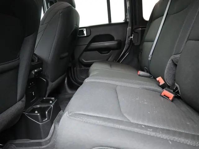 2022 Jeep Wrangler Unlimited Sahara 4x4