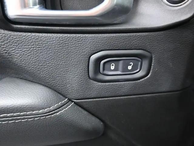 2022 Jeep Wrangler Unlimited Sahara 4x4