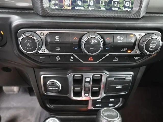 2022 Jeep Wrangler Unlimited Sahara 4x4