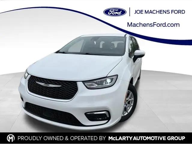 2023 Chrysler Pacifica Touring L for sale in Columbia, MO