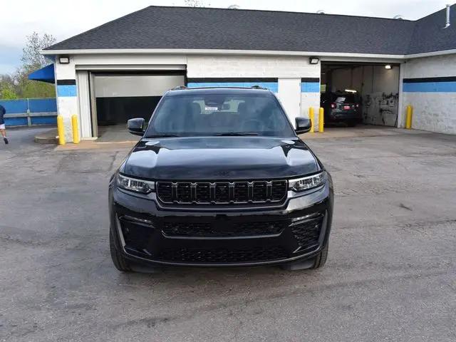 2026 Jeep Grand Cherokee Limited Reserve