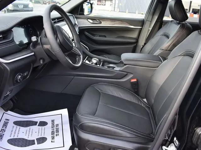 2026 Jeep Grand Cherokee Limited Reserve