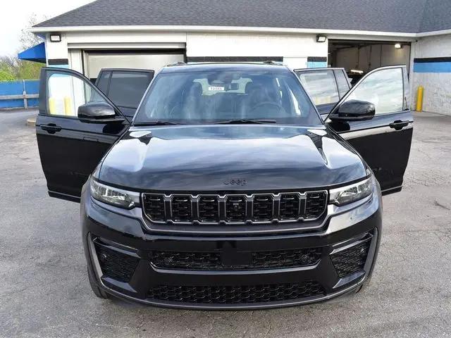 2026 Jeep Grand Cherokee Limited Reserve