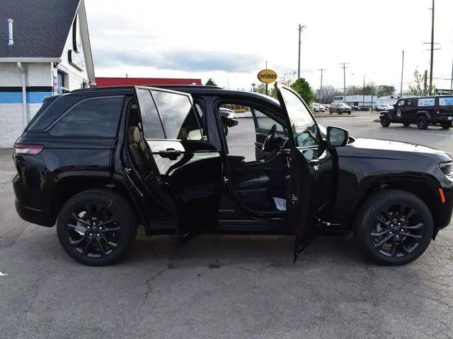 2026 Jeep Grand Cherokee Limited Reserve