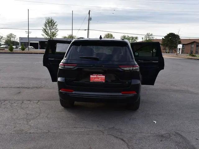 2026 Jeep Grand Cherokee Limited Reserve