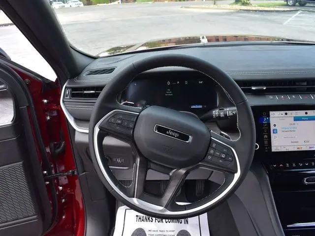 2026 Jeep Grand Cherokee L Altitude 4x4