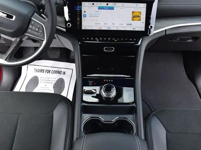 2026 Jeep Grand Cherokee L Altitude 4x4