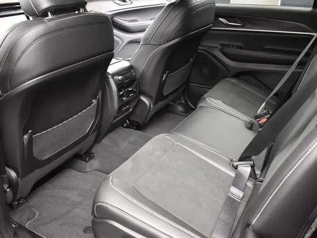 2026 Jeep Grand Cherokee L Altitude 4x4