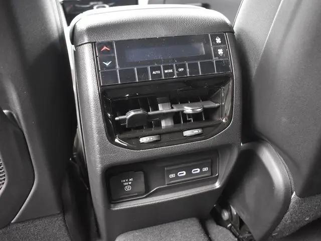 2026 Jeep Grand Cherokee L Altitude 4x4
