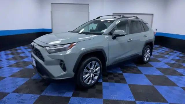 2023 Toyota RAV4 XLE Premium