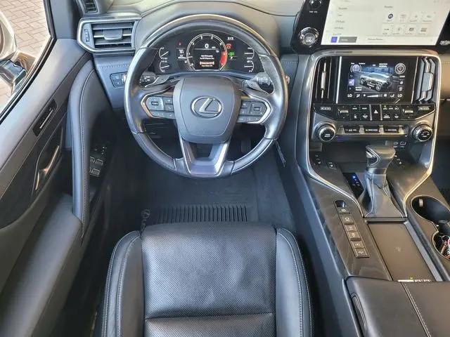 2024 Lexus LX Luxury