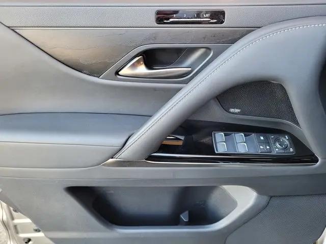 2024 Lexus LX Luxury