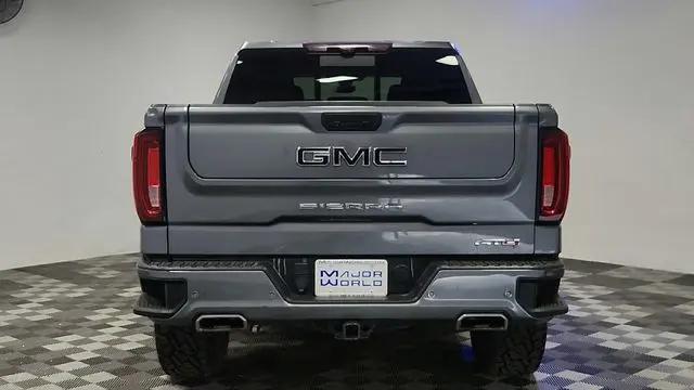 2022 GMC Sierra 1500 Limited 4WD Crew Cab Short Box AT4