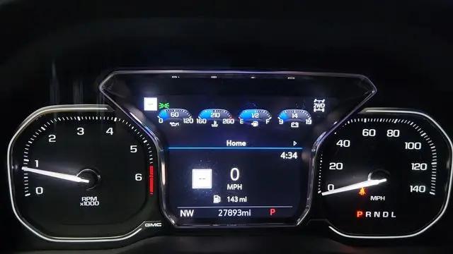 2022 GMC Sierra 1500 Limited 4WD Crew Cab Short Box AT4