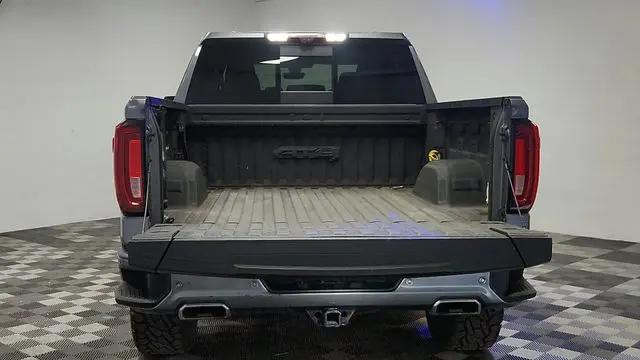 2022 GMC Sierra 1500 Limited 4WD Crew Cab Short Box AT4