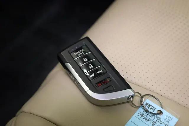 2025 Acura MDX Technology Package