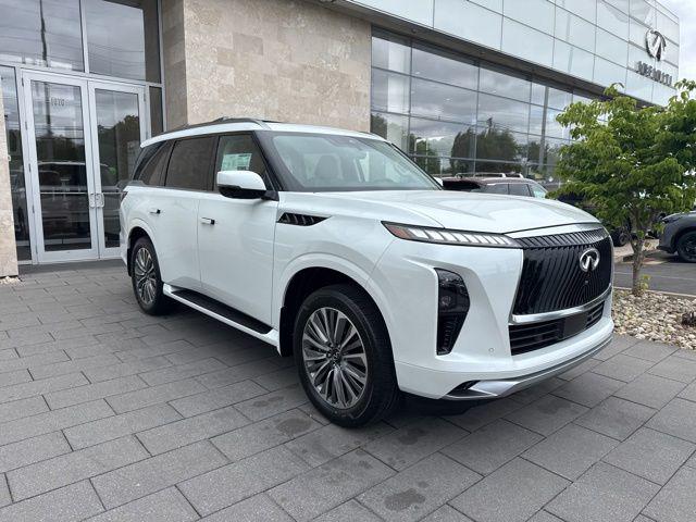 2026 INFINITI QX80 LUXE AWD
