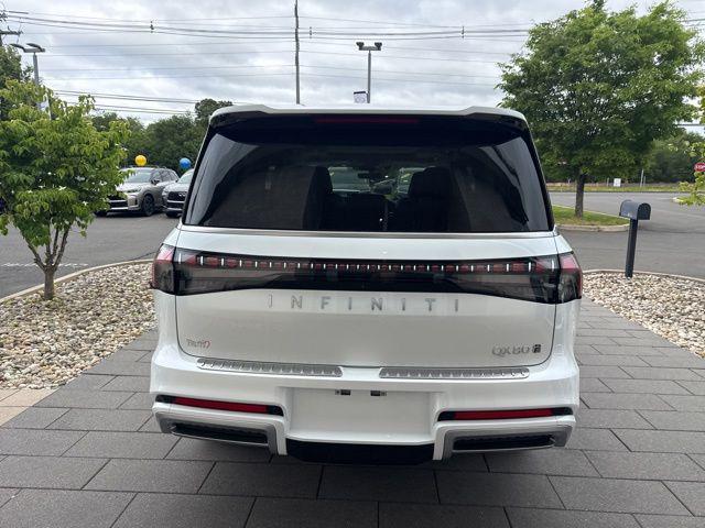 2026 INFINITI QX80 LUXE AWD