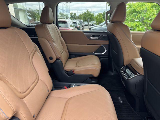 2026 INFINITI QX80 LUXE AWD