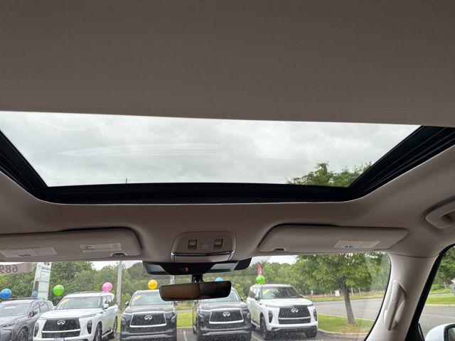 2026 INFINITI QX80 LUXE AWD