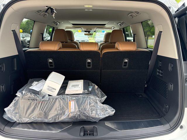 2026 INFINITI QX80 LUXE AWD