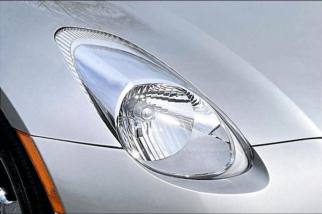 2007 Pontiac Solstice Base