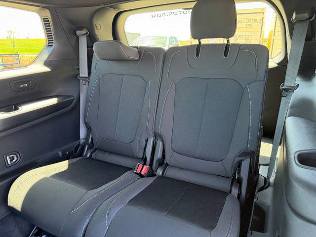 2026 Jeep Grand Cherokee L Altitude 4x4