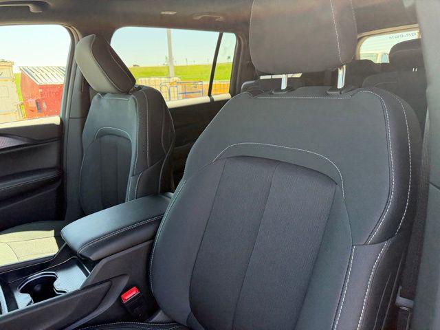 2026 Jeep Grand Cherokee L Altitude 4x4
