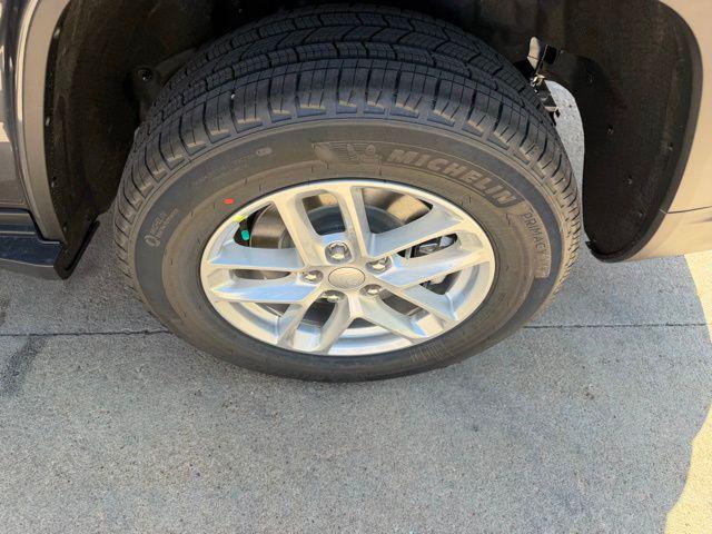 2026 Jeep Grand Cherokee L Altitude 4x4