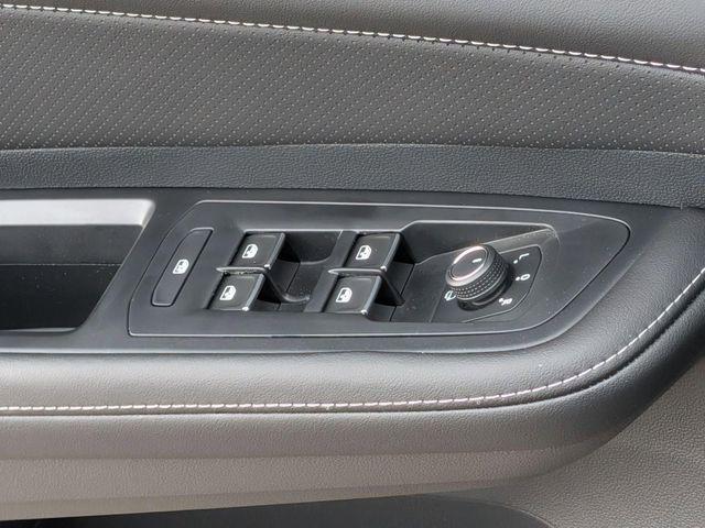 2026 Volkswagen Atlas Cross Sport SEL Premium R-Line