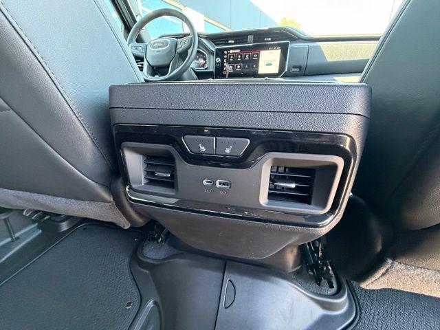 2026 GMC Sierra 1500 Crew Cab, Standard Bed, AT4, 4WD
