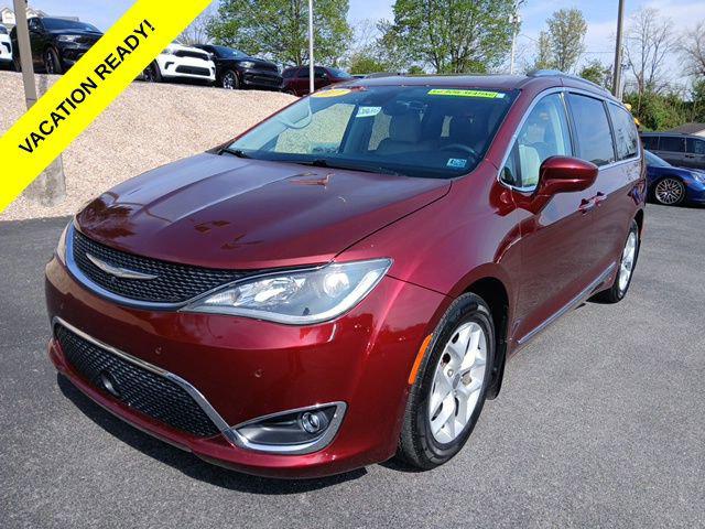 2017 Chrysler Pacifica Touring-L Plus 2017 Chrysler Pacifica Touring-L Plus