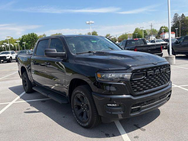 2026 RAM Ram 1500 RAM 1500 EXPRESS CREW CAB 4X4 57 BOX