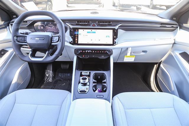 2026 Jeep Cherokee Laredo 4x4
