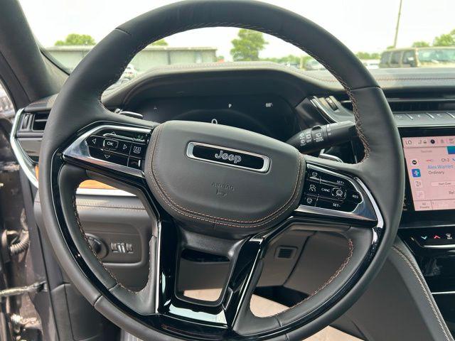 2026 Jeep Grand Cherokee L Summit 4x4