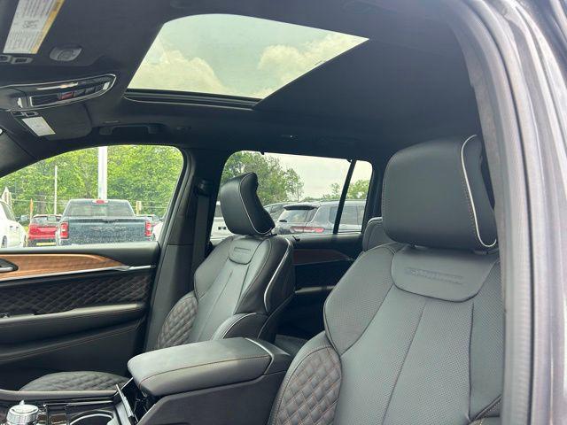 2026 Jeep Grand Cherokee L Summit 4x4