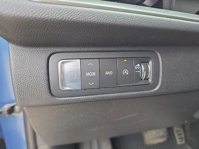 2024 Chevrolet Traverse AWD LT