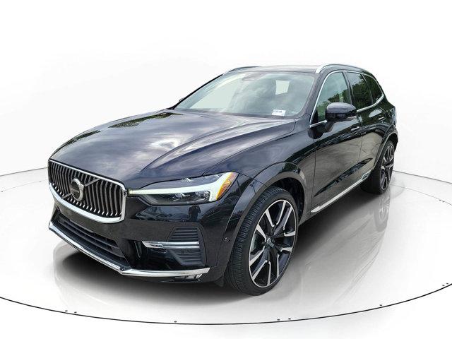 2023 Volvo XC60 B5 Ultimate Bright Theme