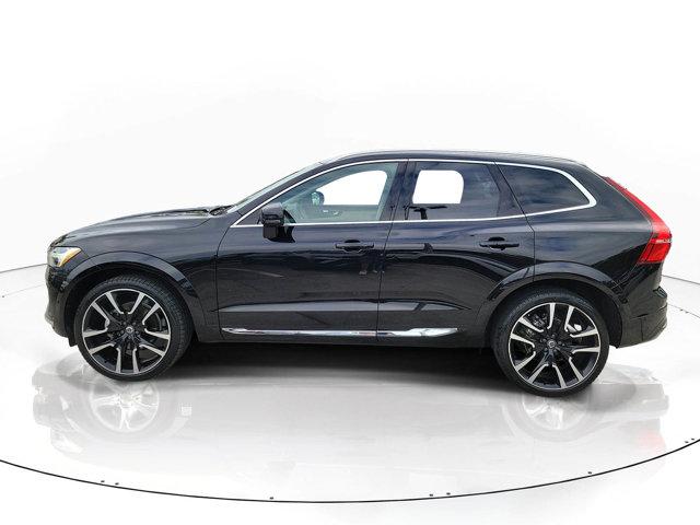 2023 Volvo XC60 B5 Ultimate Bright Theme