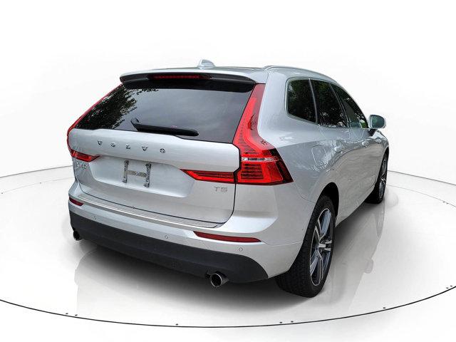 2021 Volvo XC60 T5 Momentum