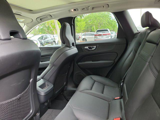 2021 Volvo XC60 T5 Momentum