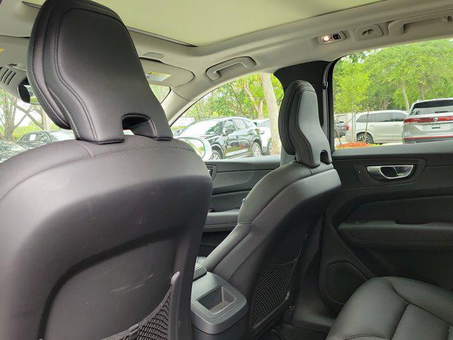 2021 Volvo XC60 T5 Momentum